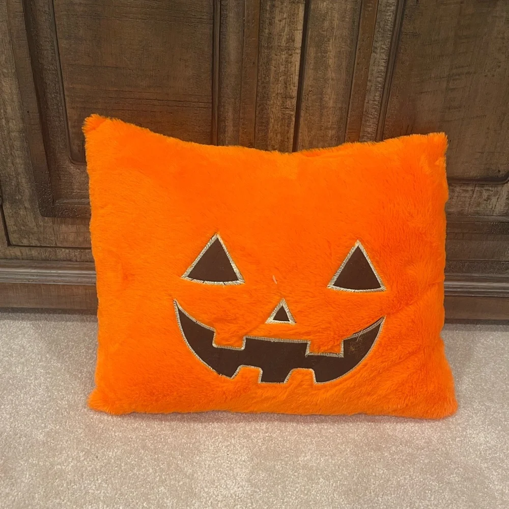 Halloween Orange Pumpkin Jack-O-Lantern Throw Pillow NEW